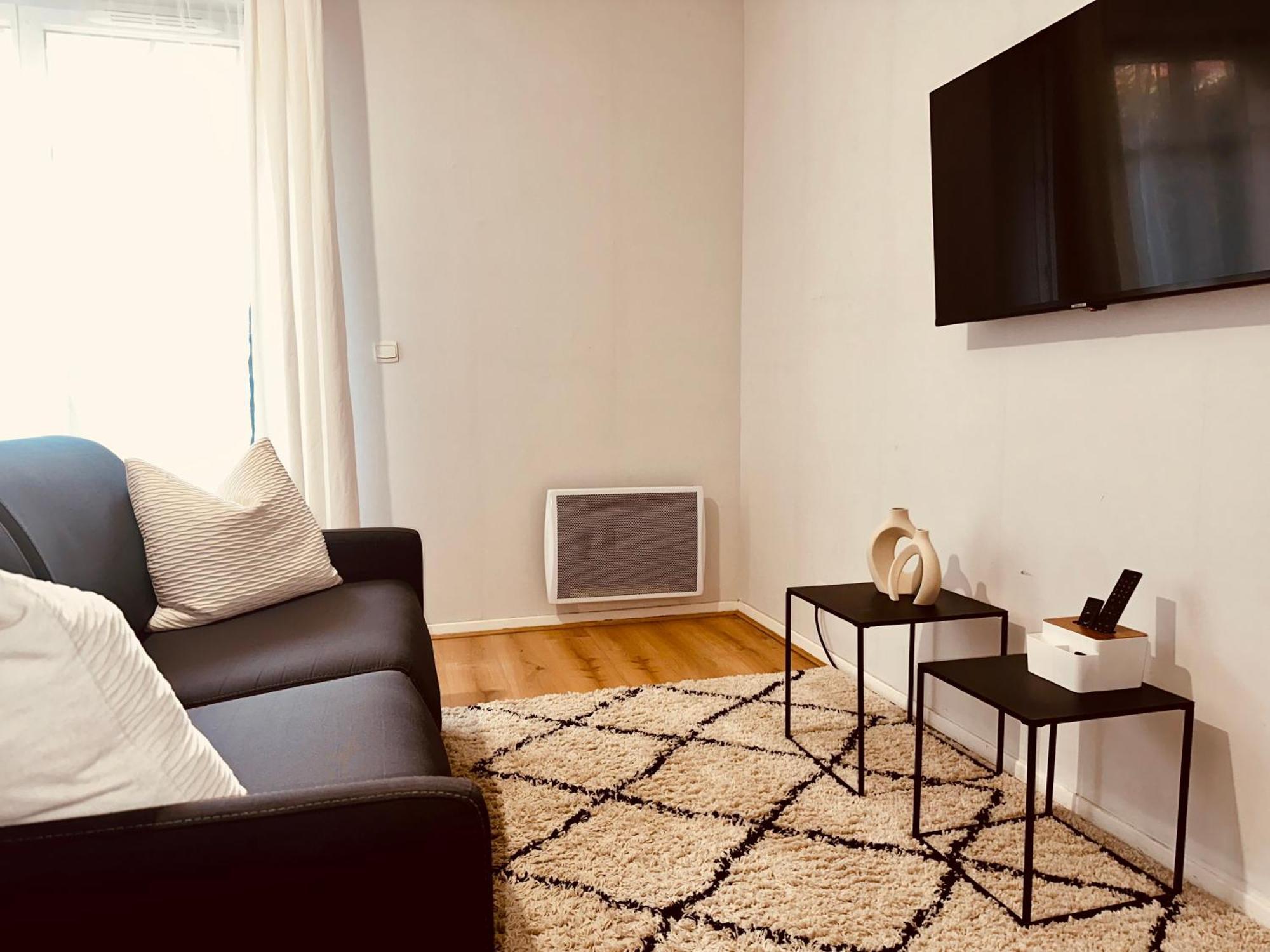 Les Grenats Apartment Конфлан-Сент-Онорин Екстериор снимка
